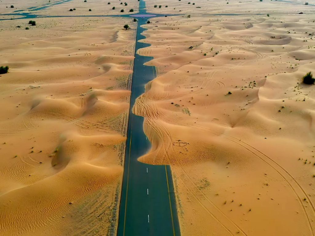 Instagrammable places in Dubai: Half-Desert Road Instagrammable places in Dubai: Half-Desert Road