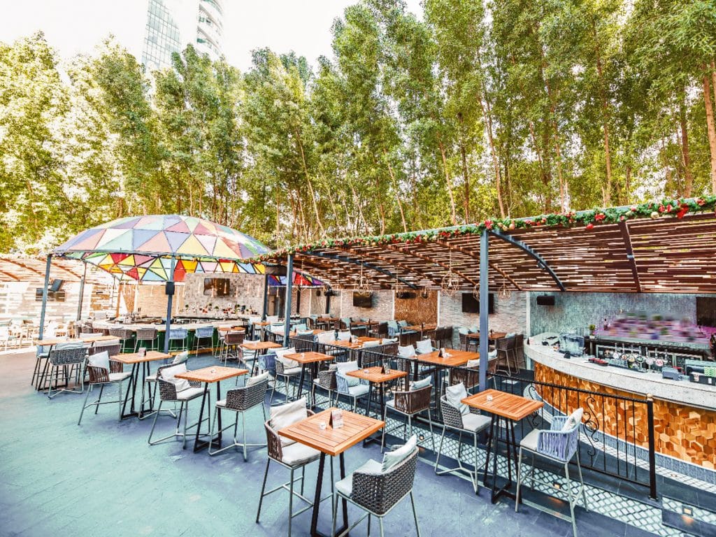 Mythos Kouzina & Grill