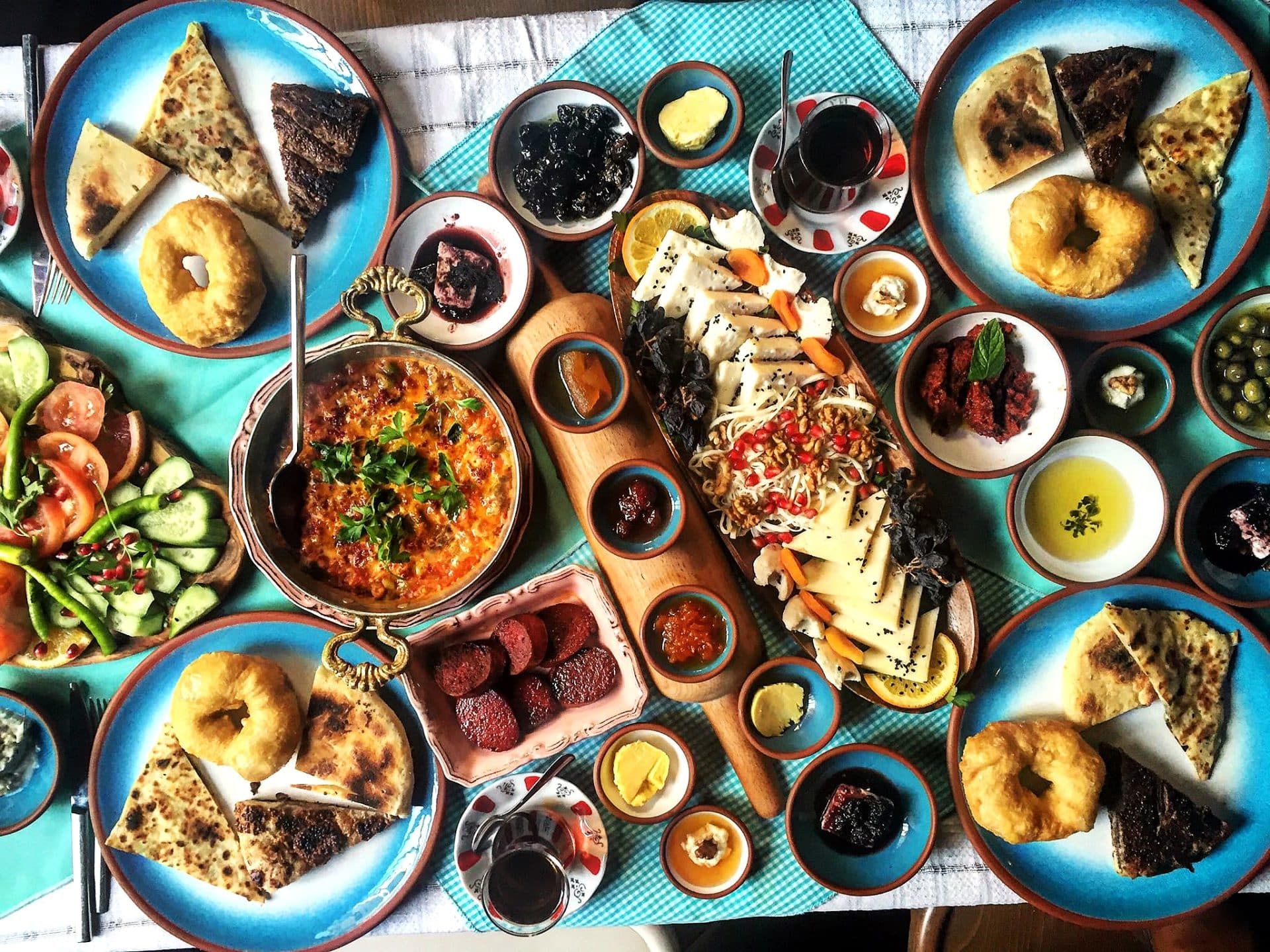 Discover the Best Breakfast Spots in Dubai
