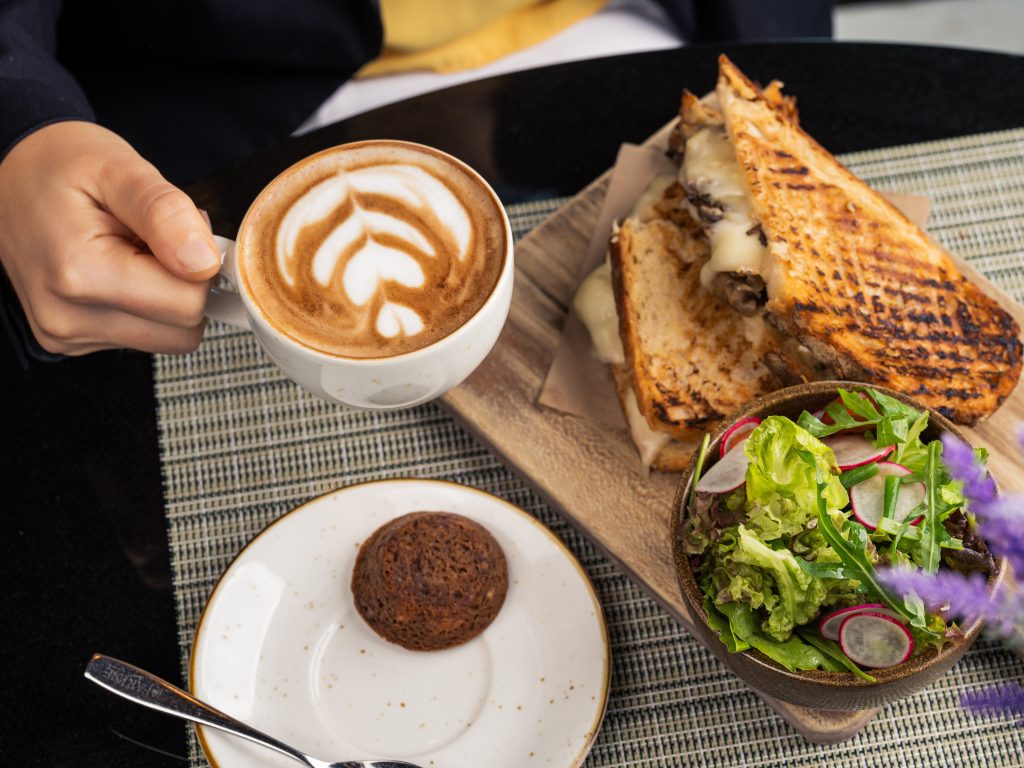 La Farine Café & Bakery